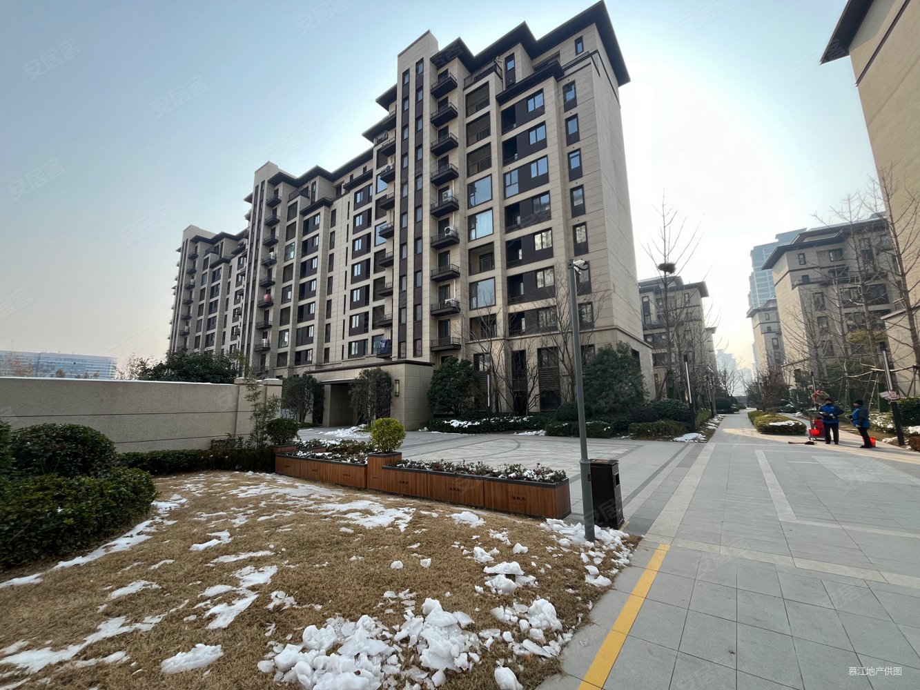 小区价送车位绿都洛阳府三室双卫南北通透