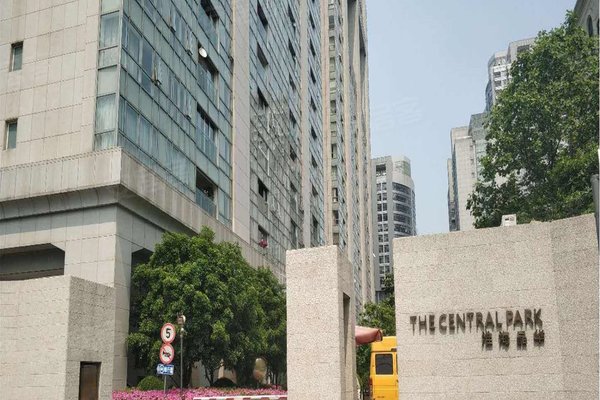 上海二手房 淮海晶华苑 > 祝尚明解读淮海晶华苑小区不足专家解读 接