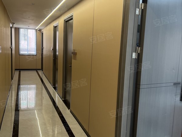 汕头龙湖夏桂埔黄河路自建房本人业无中介费陈厝合豪华首租配套齐全阳光充足,通风路边第一栋出租房源真实图片