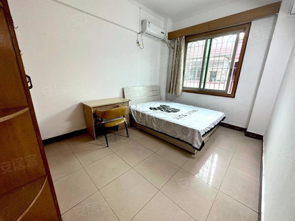 广州天河东圃金东花园东圃金东花园 21户型 带杂物间 房间宽敞明亮