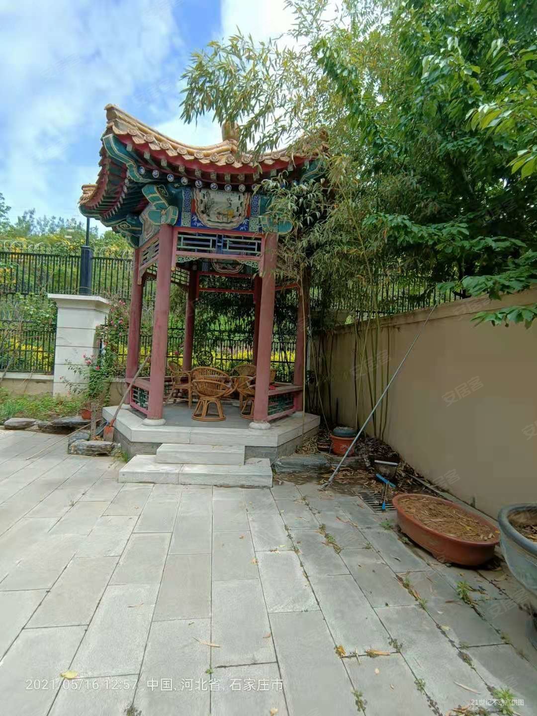 新增独栋业主李总因在国外发展急需资金出售空置房,原河名墅二手房