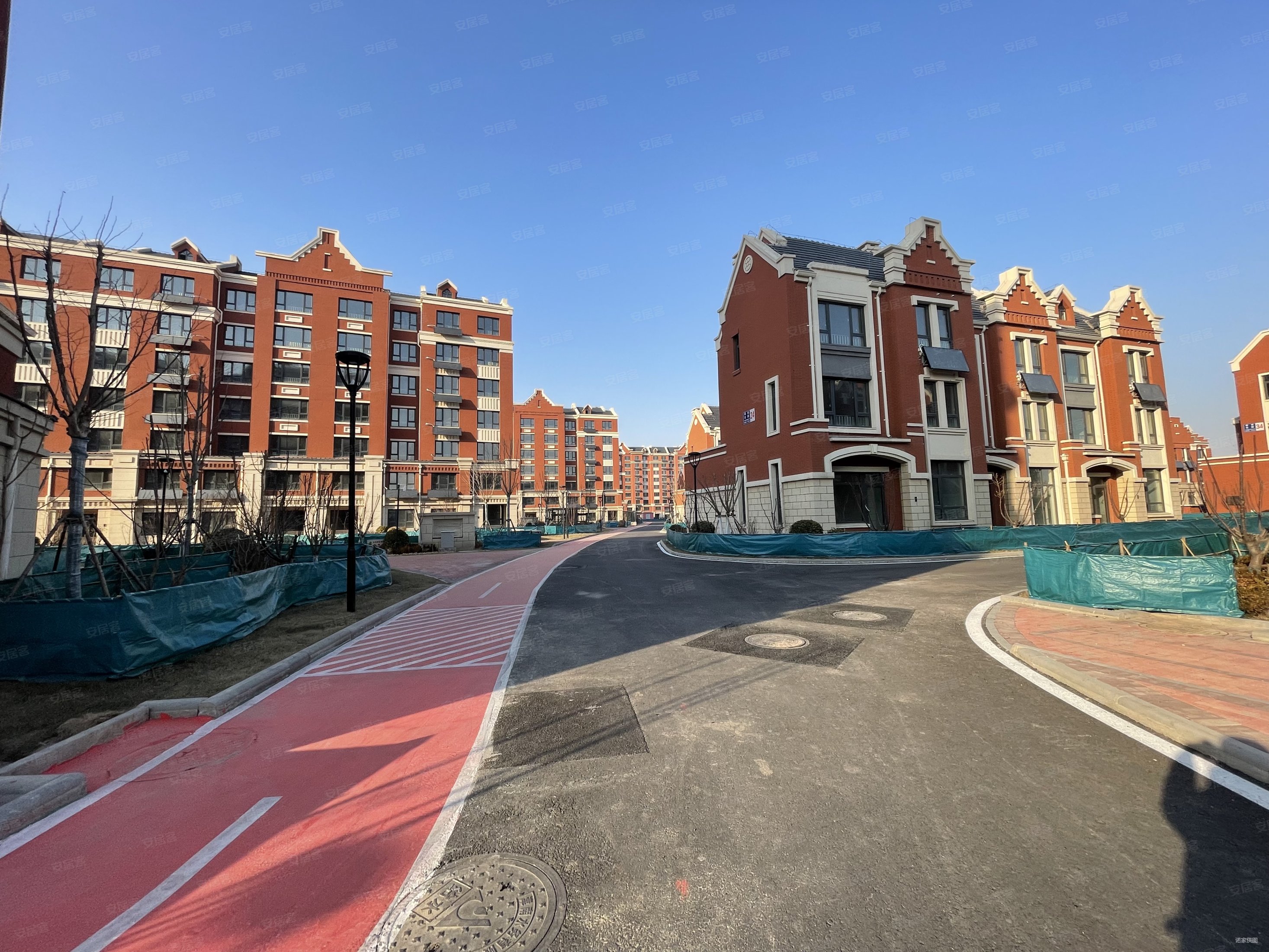 天房领世郡3室2厅3卫156.08㎡南北400万