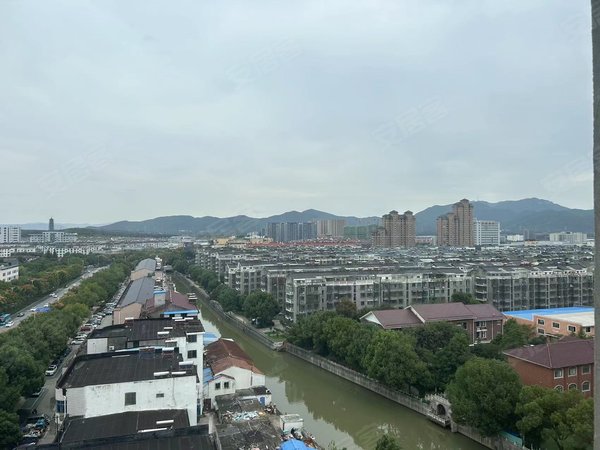 无锡宜兴新街壹克拉公馆可月付,壹克拉公寓10楼50平米,朝南景观房