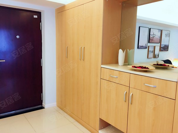 西安高新区高新路高新水晶城甘家寨地铁口 中大国际旁 高新水晶城 尚