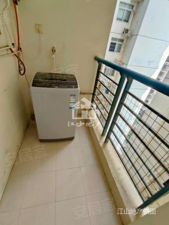 翡翠园一期3房2厅150万