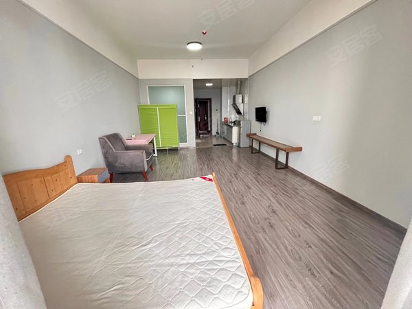 马鞍山当涂阳光城东誉城soho中央湖景公寓东誉城公寓 家电齐全,拎包