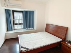 苏州常熟东南开发区鲲湖天境花园 精装修4室2厅2卫 电梯房 家电齐全 拎包入住出租房源真实图片