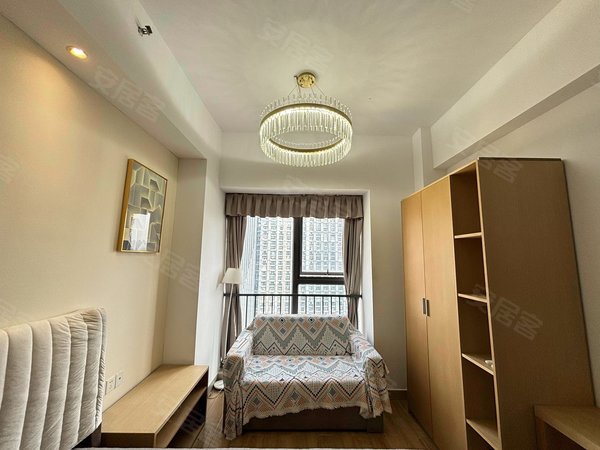 奥园国际公寓 豪华平层单间 朝南向采光好 楼下地铁口出租房源真实