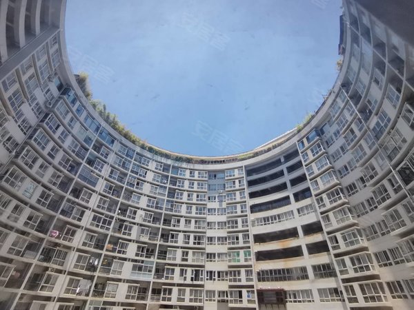 昆明五华南屏街片区傲城大厦2500元市中心人民中路网红打卡地傲城大厦