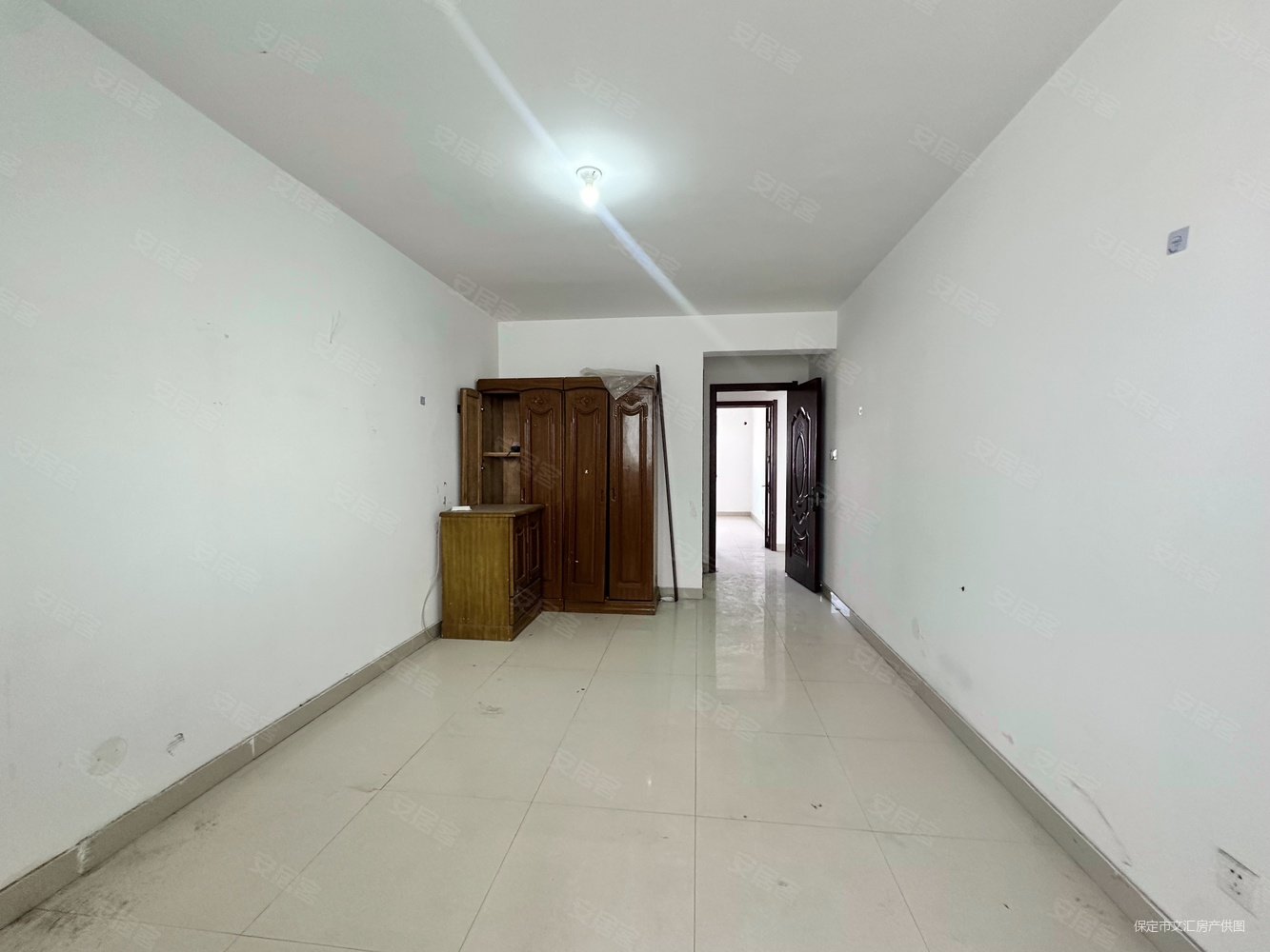 府河家园3室2厅2卫141㎡南北97万