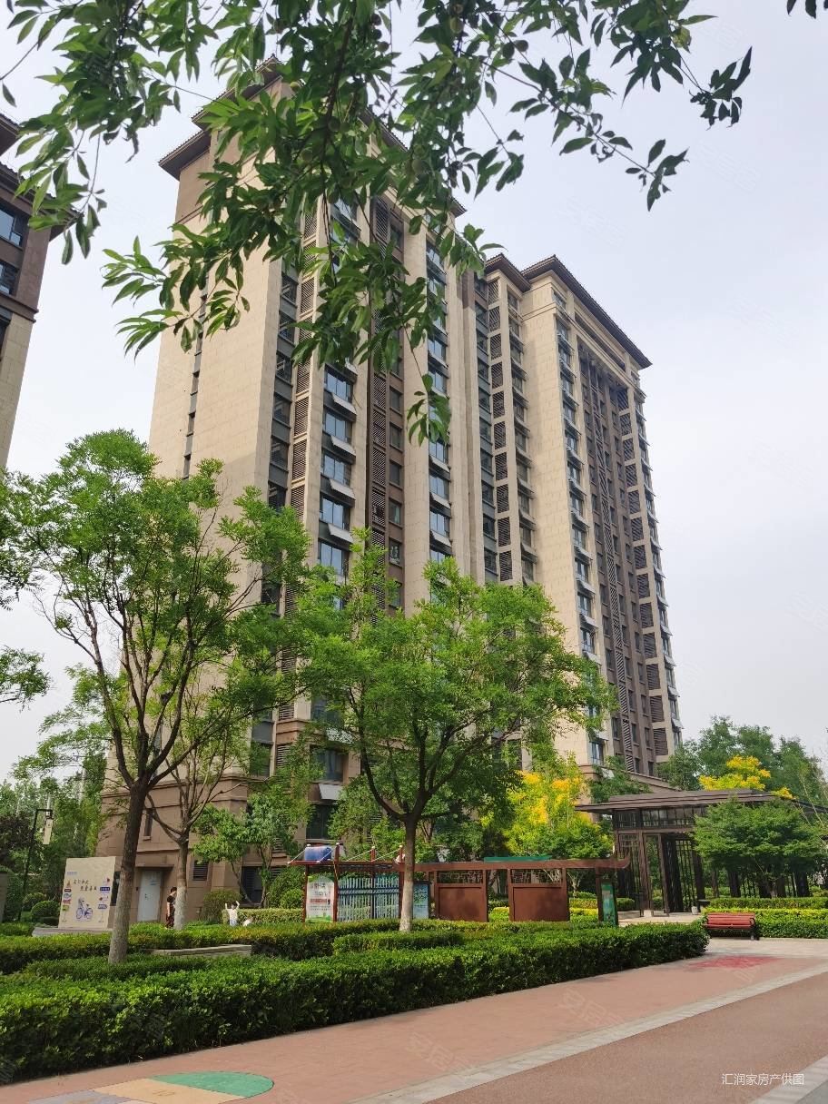 紫御澜湾电梯房,信誉楼北国双商圈.精装两室,带小房,急售