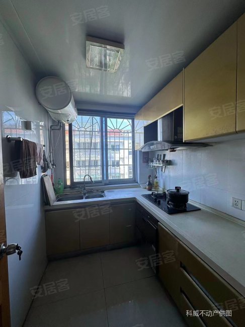 金鹰花园 家门口的食言  小区   精装干净清爽 全天光照