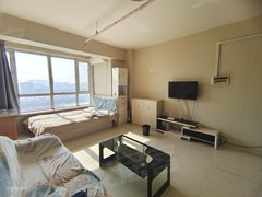 万达商圈松江绅苑公寓电梯朝南一室押一付一有网有空调900每月