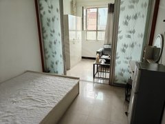 阿克苏阿克苏市阿克苏城区无中介，世纪广场旁边高层精品单间，月付1100出租房源真实图片