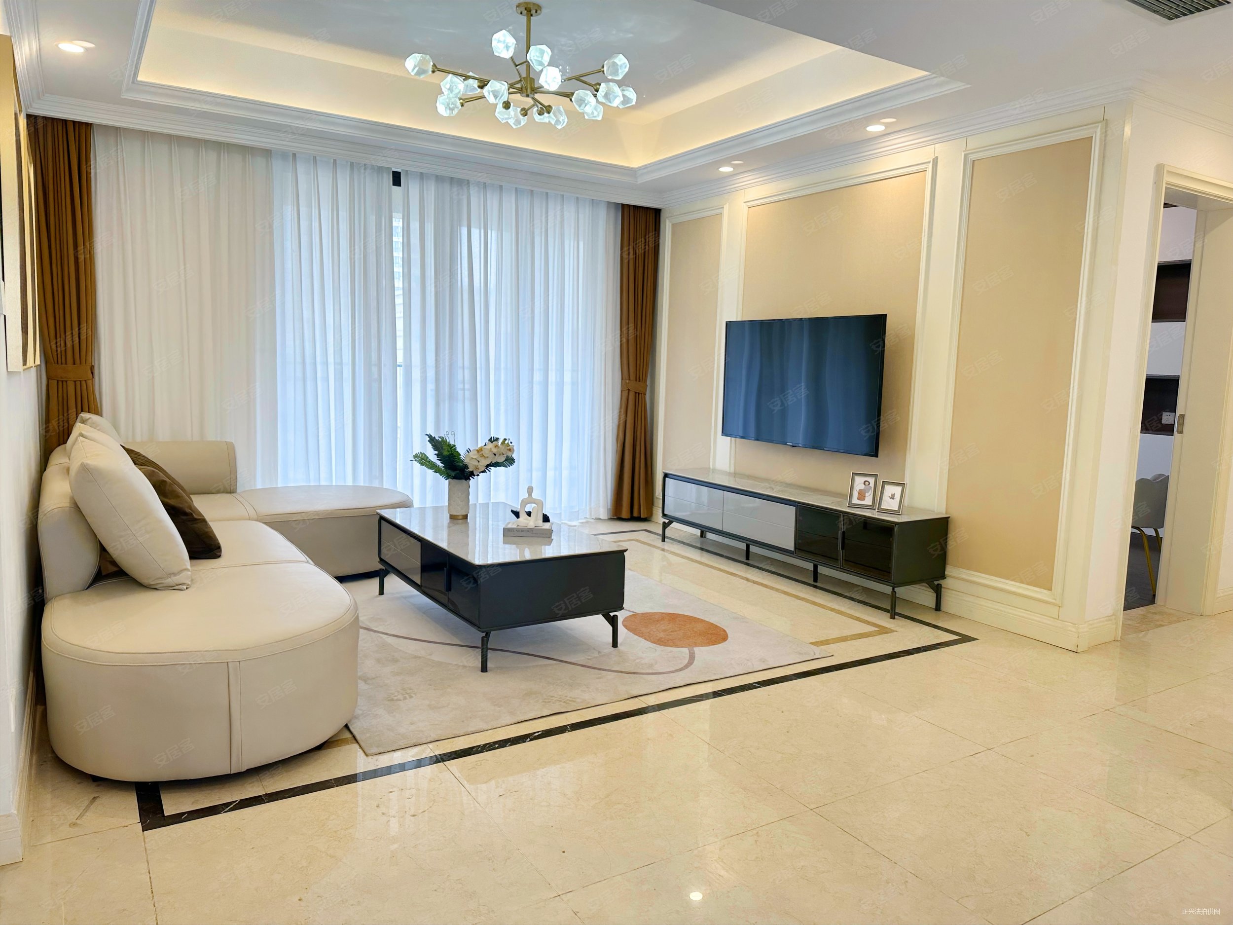 精装诚出10 0w 地铁口 拎包入住 南北通透仅契税 可按揭,锦城逸景e区