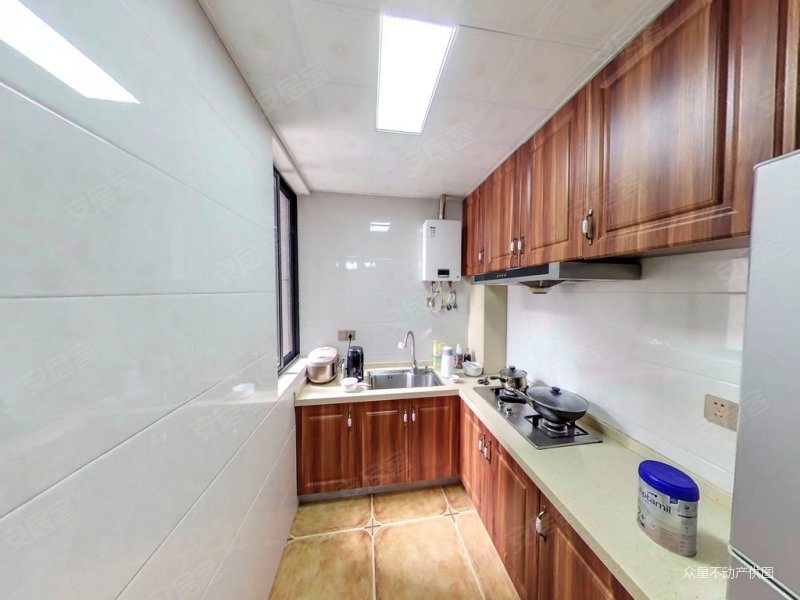 碧水云台正规商品房有电梯近医院中间楼层