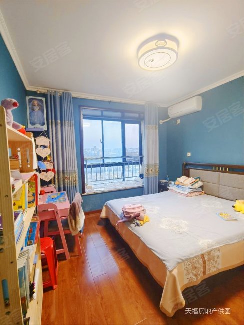 春晓馨苑 小高层 3居 精装南北通透 有证能按揭