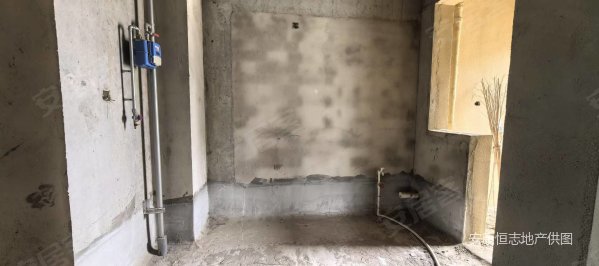 缇香郡3室2厅2卫135㎡南北67万