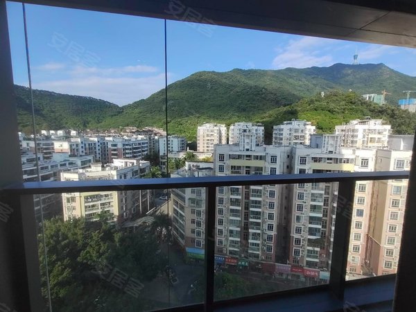 深圳罗湖莲塘东海富汇豪庭东海豪宅精装新房两室一厅 家私家电齐全