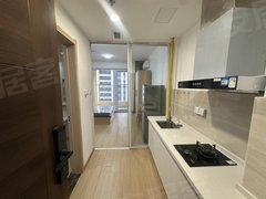 青岛黄岛珠海街道胶南  可短租押一付一 房间干净 设施齐全实拍出租房源真实图片