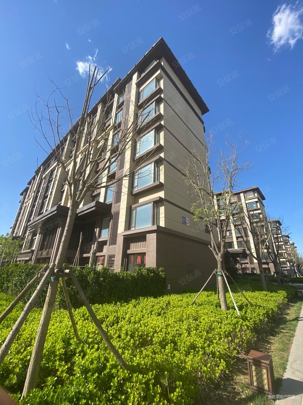 团泊精装电梯洋房 集中供暖 带俩车位 一天未住 急售,中骏云景台二手