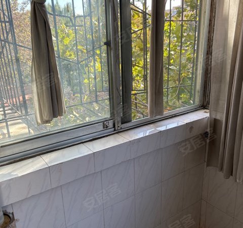 济南天桥汽车总站西苑小区西苑小区 2室2厅1卫出租房源真实图片