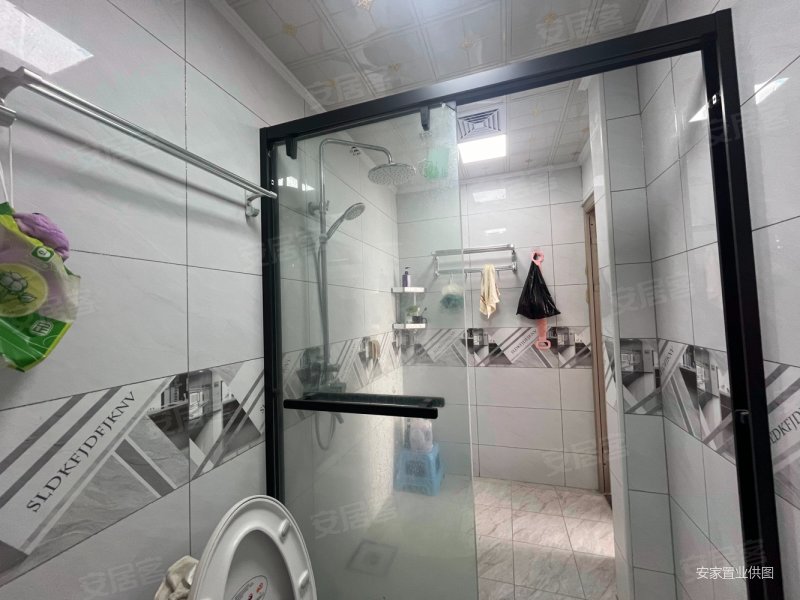 豪装3房2卫,随时看房,周边配套成熟,骏龙苑二手房,90万,3室2厅,2卫