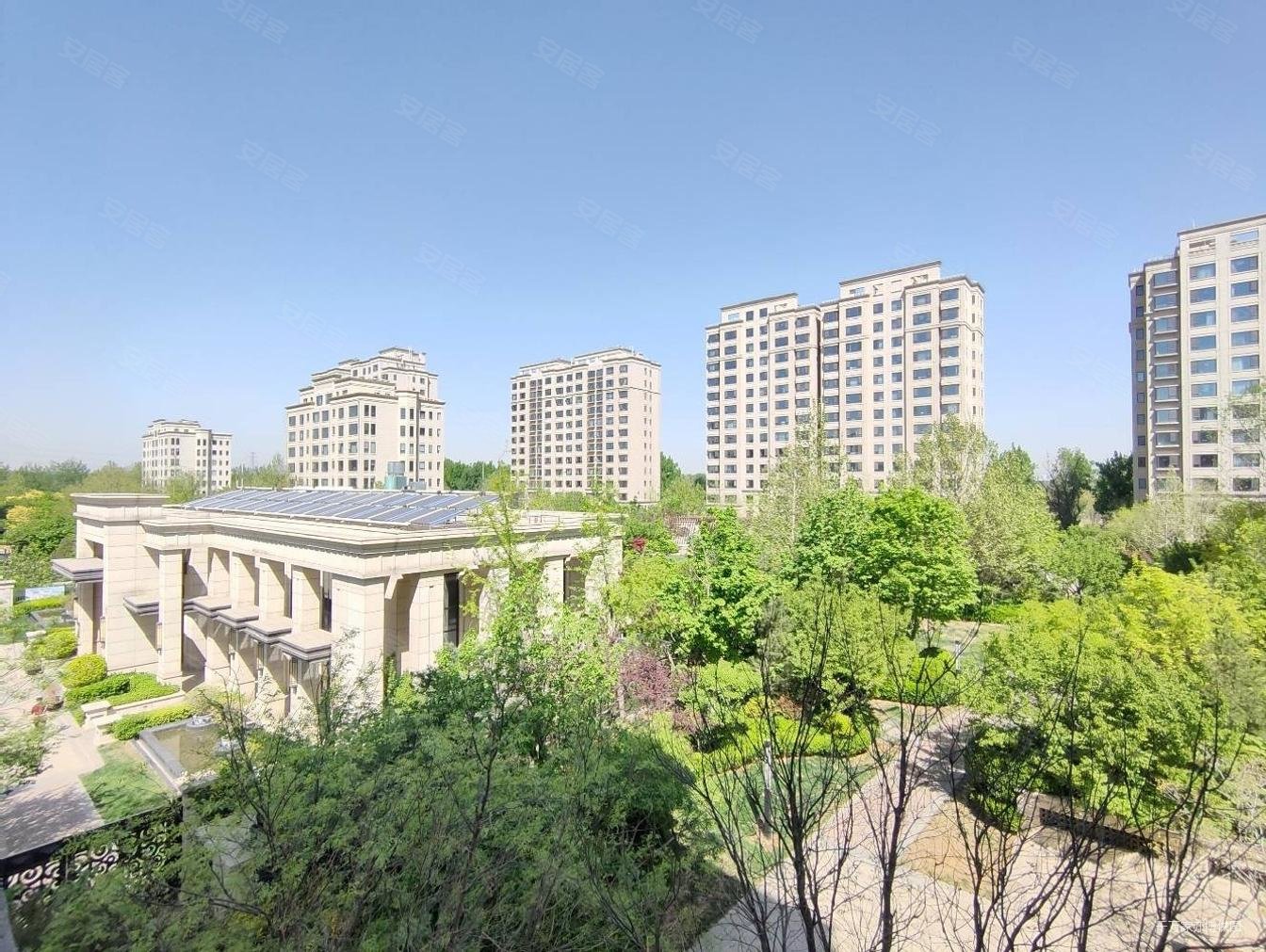 公园美景尽收眼底亦庄中海墅精装三居客厅双卧朝南采光视野好