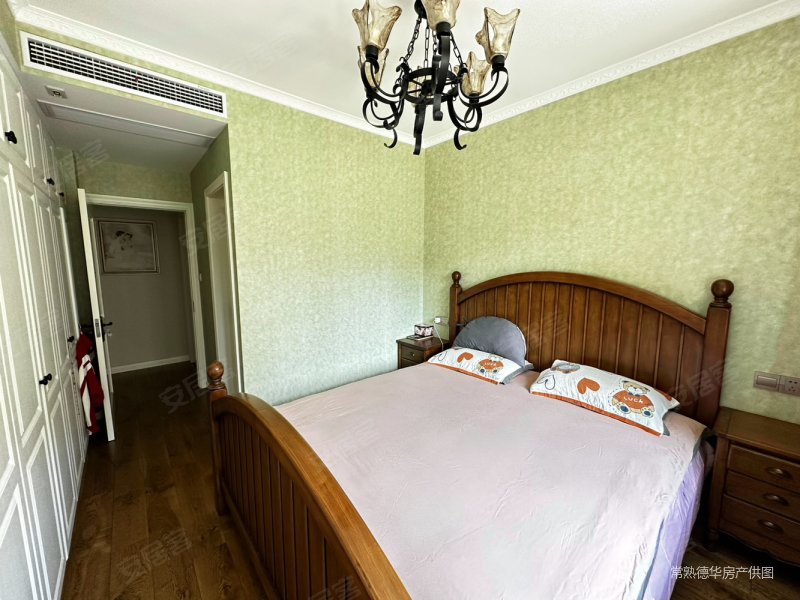 美式装修 清爽干净 配套齐全 品牌家具店 万达成熟商圈