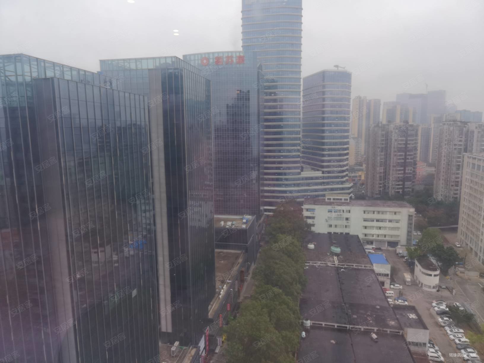 中安广场一房一厅一卫住宅南北通透电梯精装