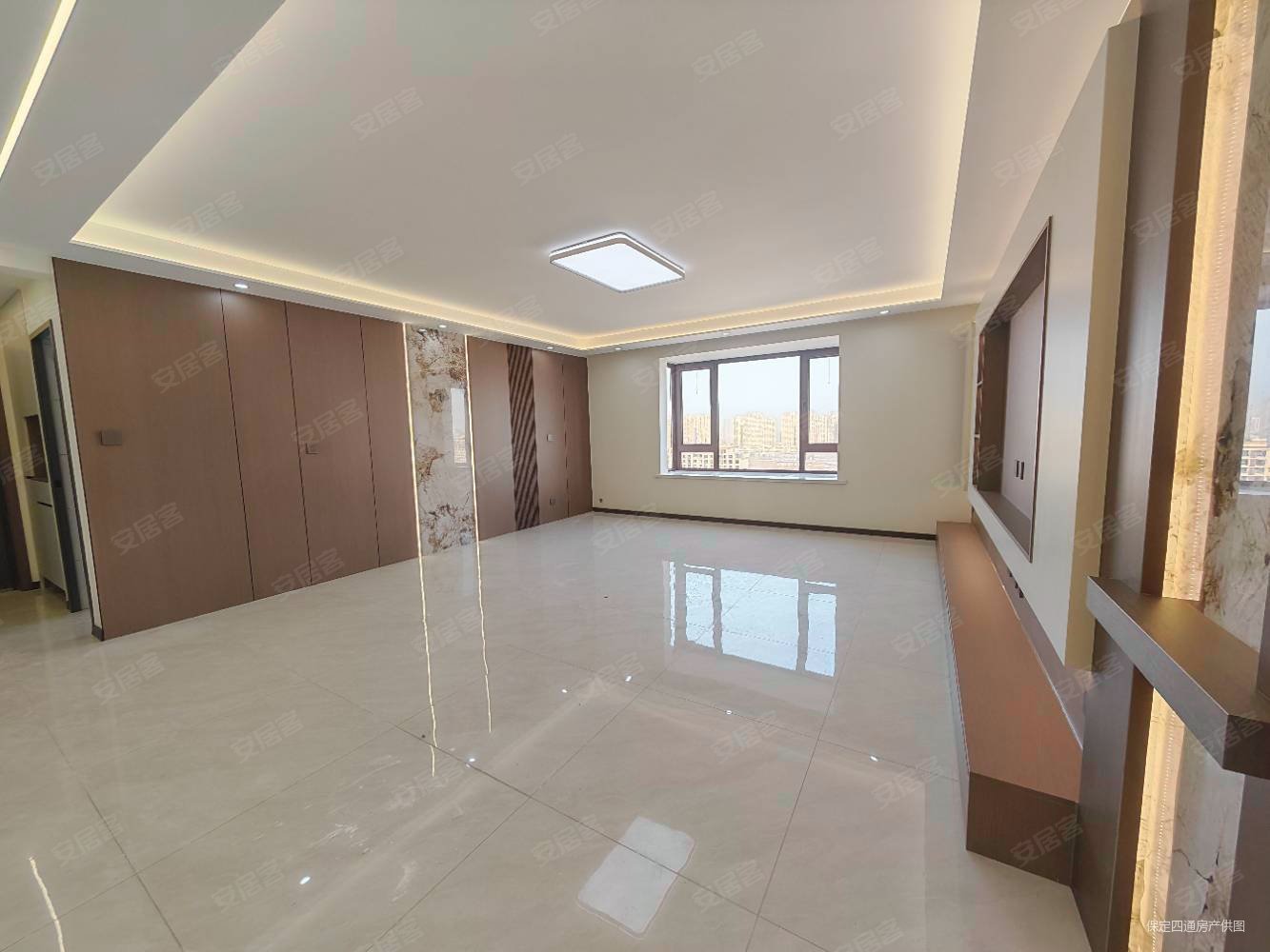 新东方凤凰城3室2厅2卫154.19㎡南北99.9万