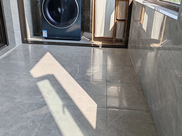 泸州江阳华润万象汇领秀嘉园欢迎咨询 金融中心 万象汇旁 精装套三出租房源真实图片