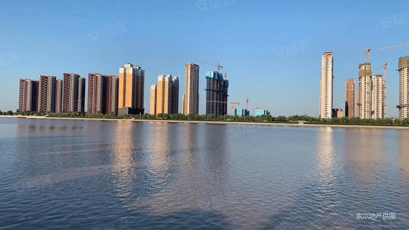 碧水湾灞河边近西港花园旁配套菜市场超市随时看房