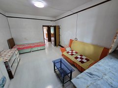 丹东振兴六纬路小学学区六纬路附近64平2室步梯2楼简单装修800包不包取暖半年付出租房源真实图片