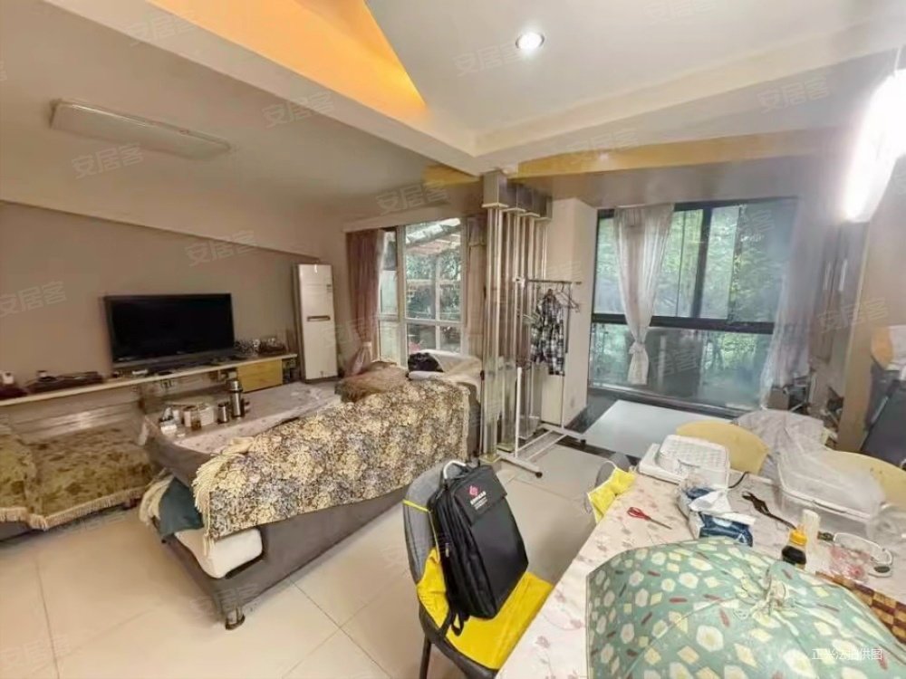 一楼带花园 南北通透 临地铁 套三双卫,中海国际社区蓝岸b区二手房,2