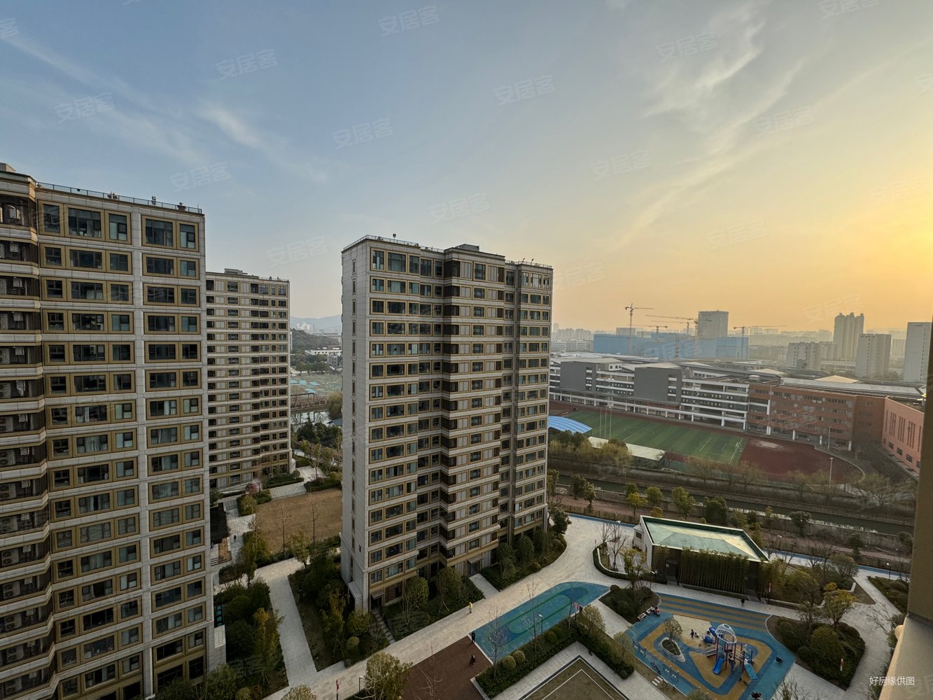 铂湾澜庭 精装四房 诚意卖,九龙仓邂湾澜庭二手房,815万,4室2厅,2卫