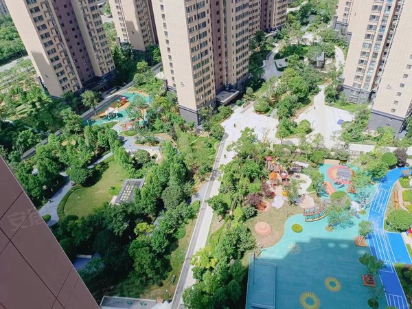 昆明官渡新螺蛳湾俊发星湾俊园新螺蛳湾 精装空房带车位 端头房 南部