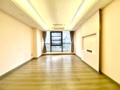 珠江新城东1室1厅商业公寓 80平 精装修  空中花园