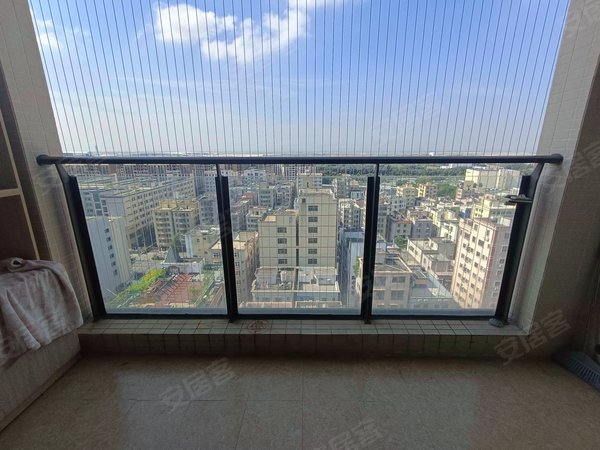 深圳宝安福永怀德峰景12号线怀德站 怀德峰景精装三房 高层看海景 可