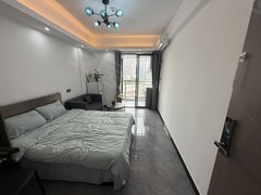 深圳龙岗坂田五和地铁站 和磡住宅二区 当天签约有补贴 民水电 押一精装修出租房源真实图片