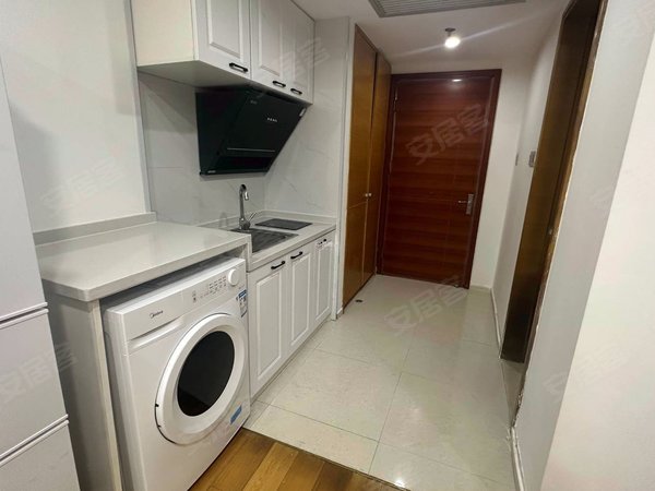 上海杨浦杨浦大桥郡江国际大厦独栋小高层,精装,拎包入住,近宁国路