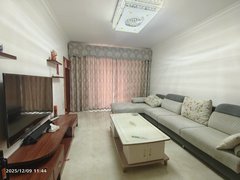 北流北流城区城区凯旋广场 电梯房 三房两厅家具家电齐全租1500出租房源真实图片