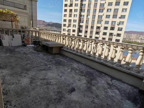 通化东昌万达广场大禹城邦(东昌)l江南大禹城邦小高12楼,125平三室一