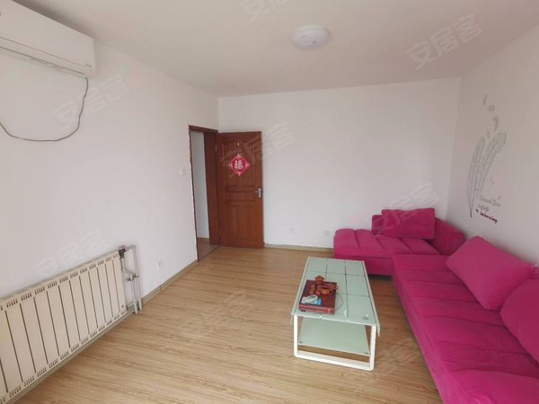 青岛市南江西路金华公寓金华公寓南京路与江西路地铁口空房出租出租