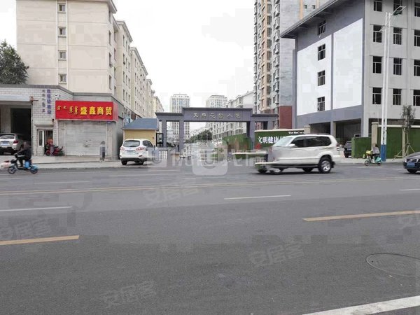 呼和浩特新城八一天府花园小区83平 天府花园 半年付 2室 整租 普装