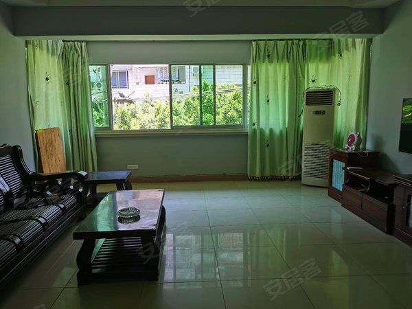 重庆丰都丰都城区商业一路193号院开心超市附近,房屋出租,位置很好