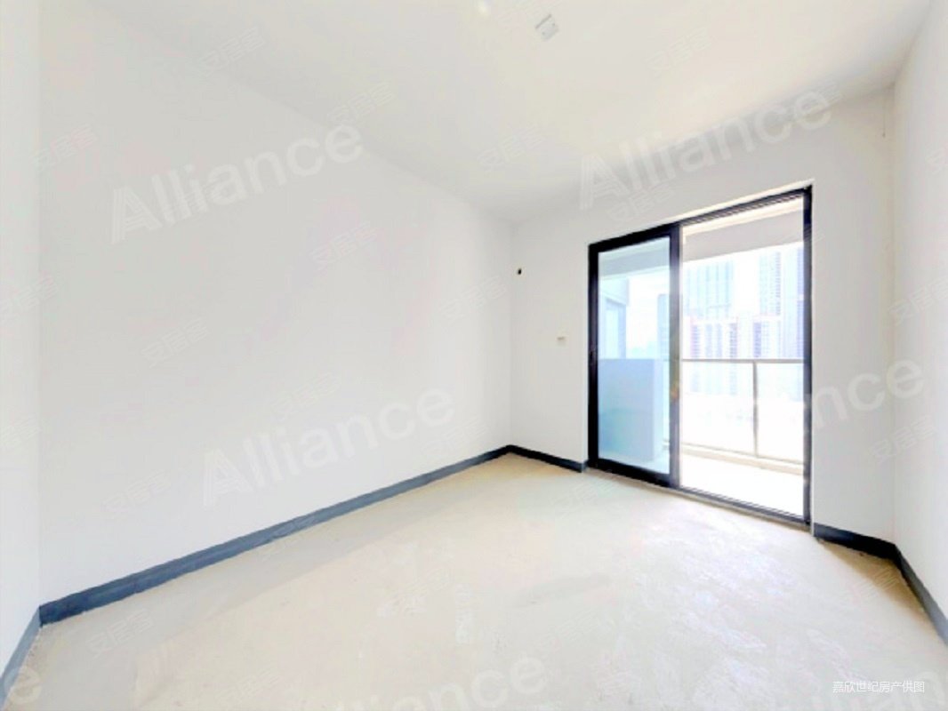 大华锦绣前城3室2厅2卫108.04㎡南北175万