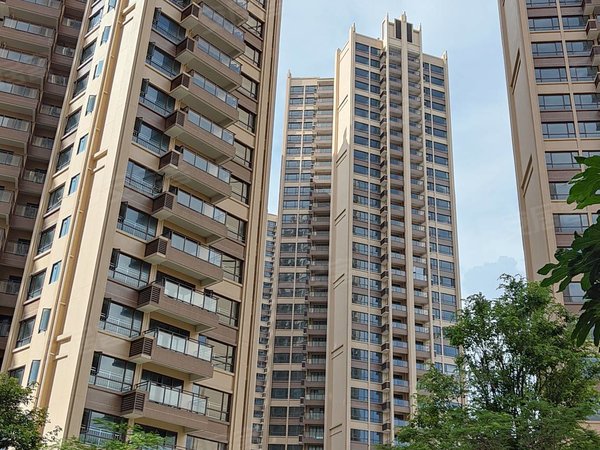 中山火炬开发区张家边泰瑞居沃尔玛购物广场旁精装3房泰瑞居,拎包可住