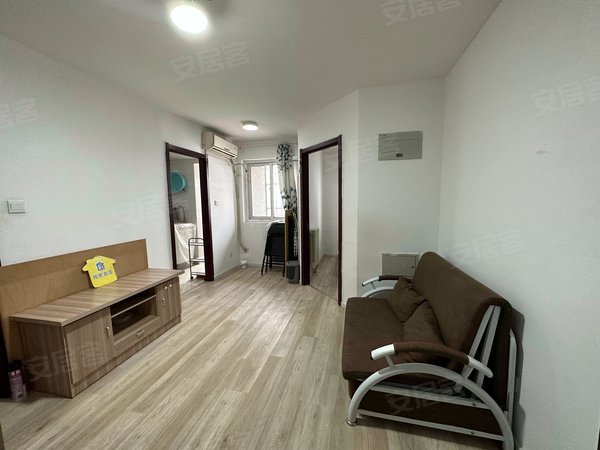 北京房山长阳康泽佳苑(南区)紧邻长阳地铁站  房子干净  采光好出租