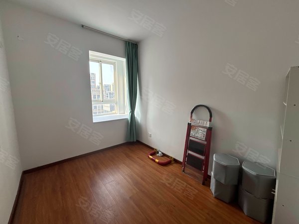 苏州常熟常熟老街金润家园金润家园 3室1厅1卫  电梯房 精装修86平米